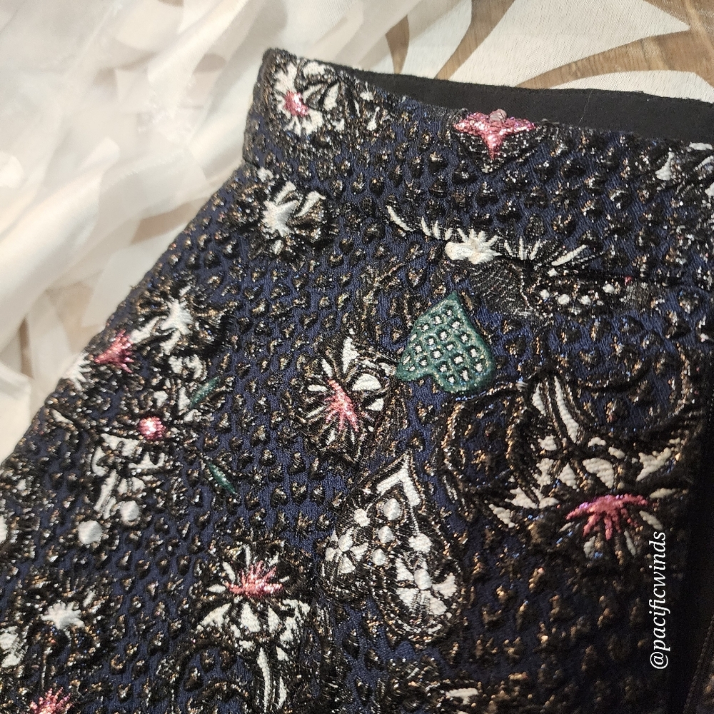 MSGM TEXTURED JAQUARD & FILAMENT (SHINY) THREAD MINI SKIRT XS - Picture 3 of 14